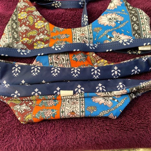 Bikini set. Not Label - Picture 4 of 5